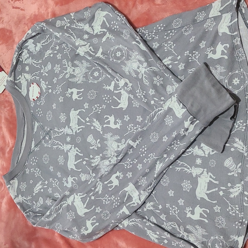 BRAND NEW! 2 Piece Pajama Set. - Picture 5 of 13
